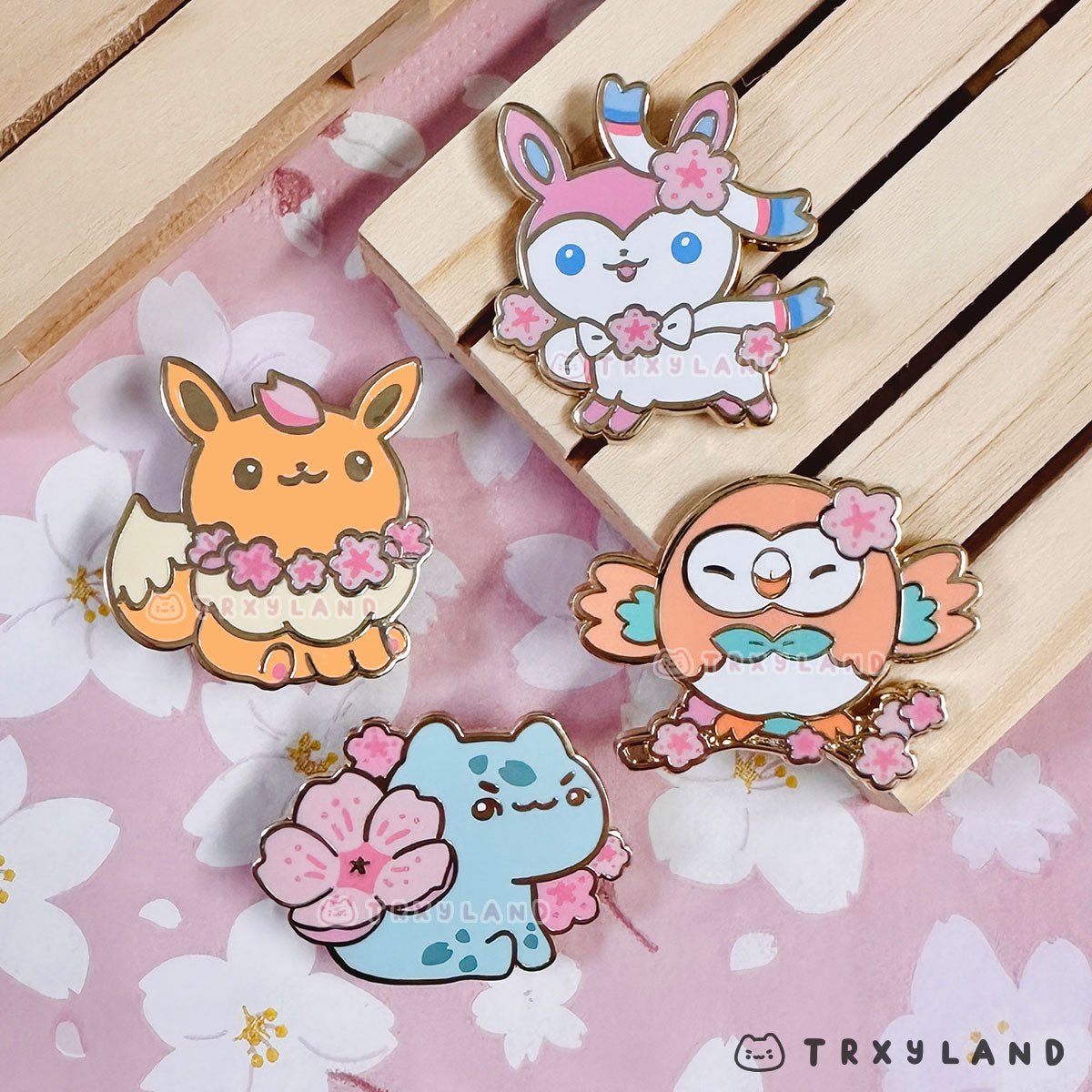 Rowlet Garden Friend Enamel Pin