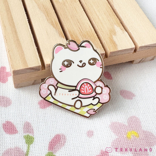 Picnic Kitty Pin