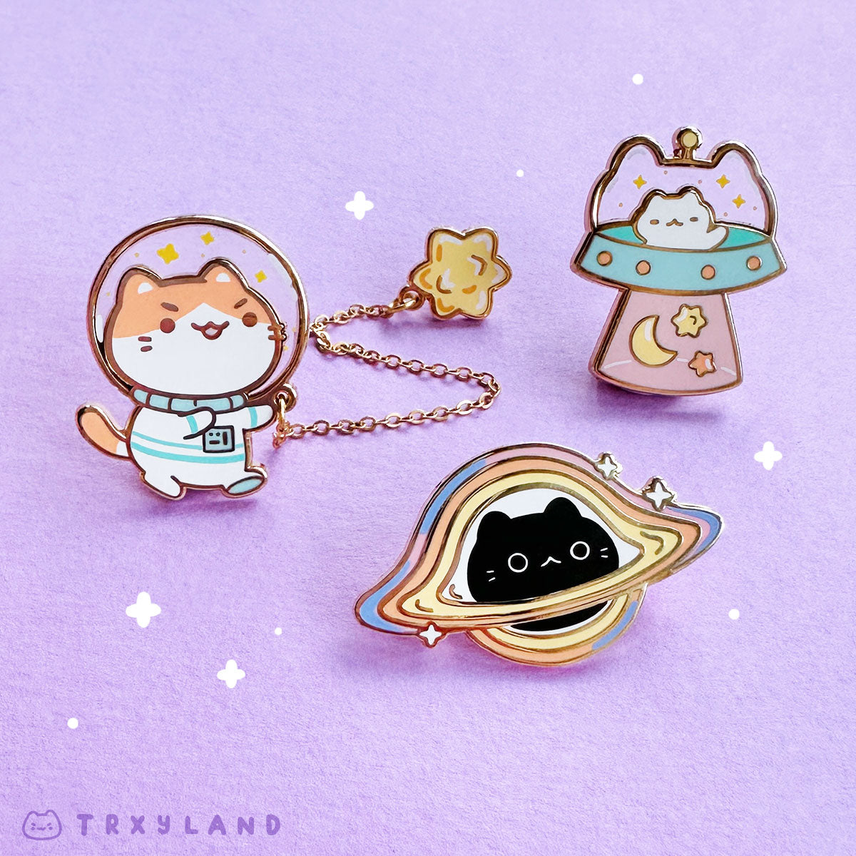 Astro Kitty Chain-link Enamel Pin
