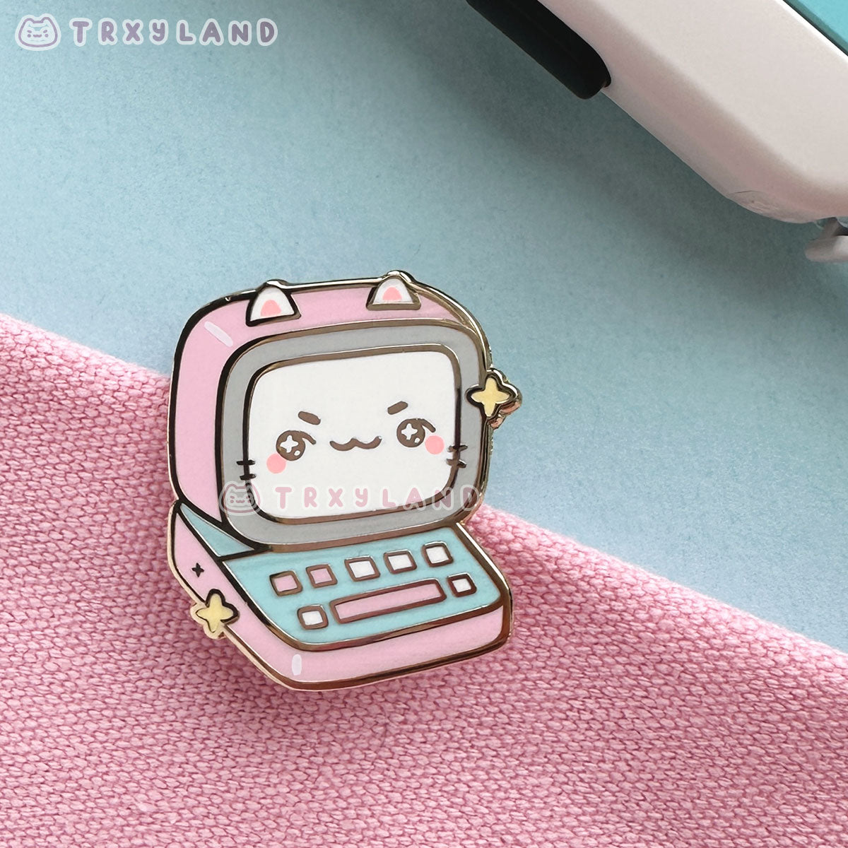 Kitty Computer A Enamel Pin