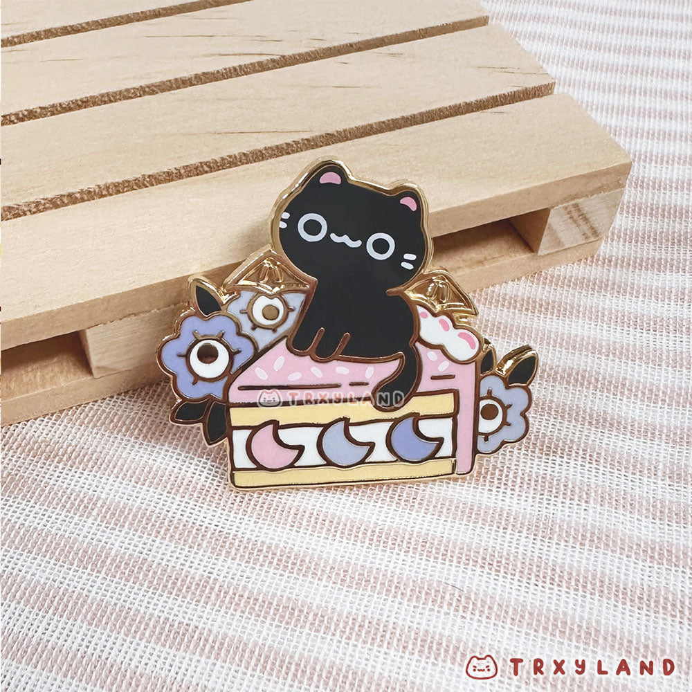 Spooky Cake Pin