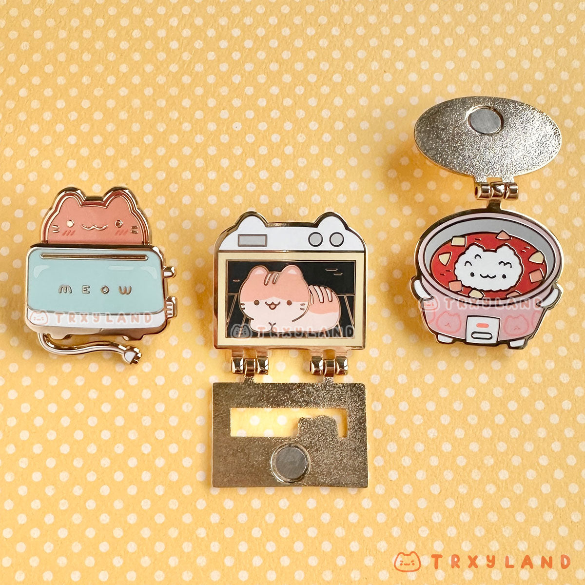 Oven Loaf Kitty - Hinge Enamel Pin