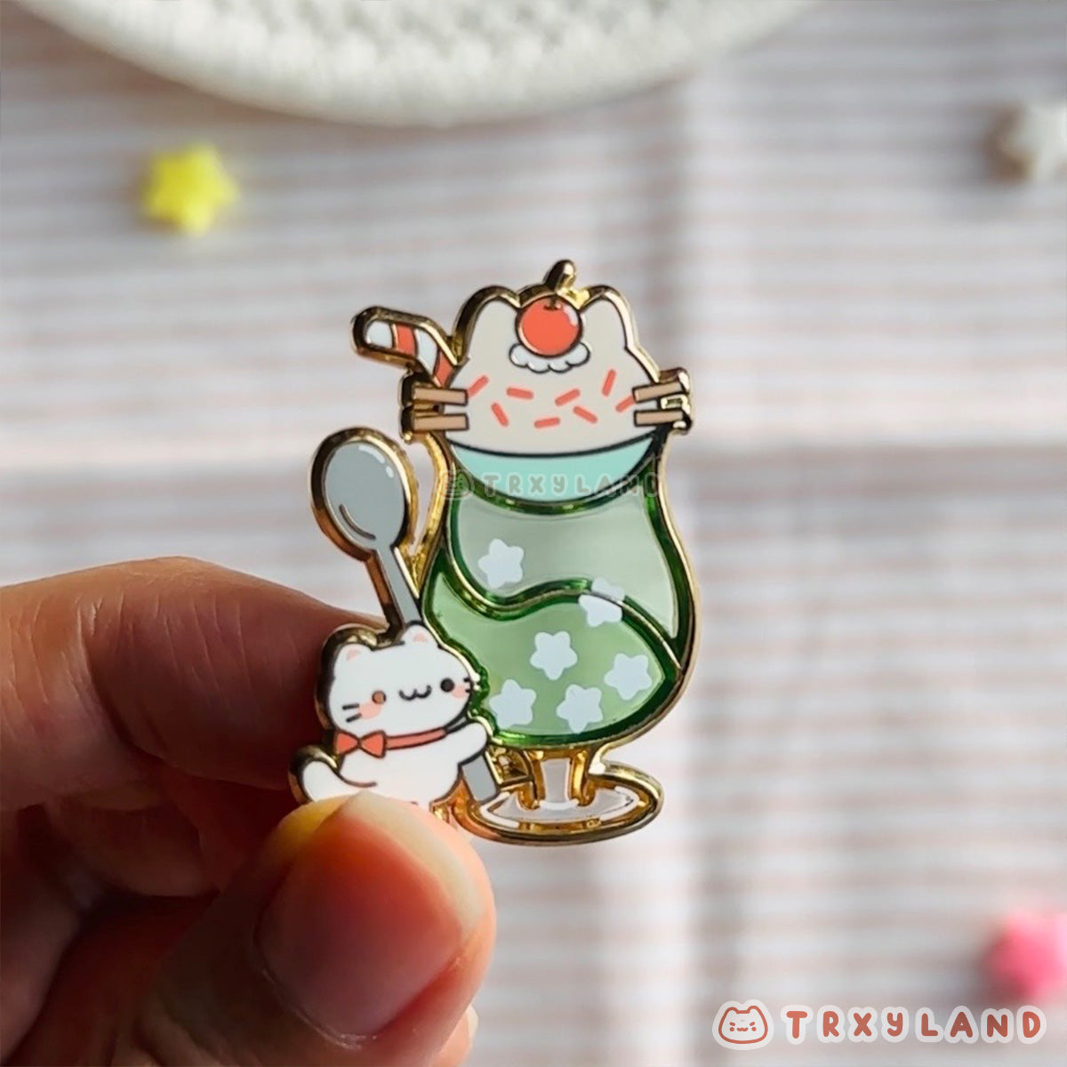 Nova Cream Soda Pin